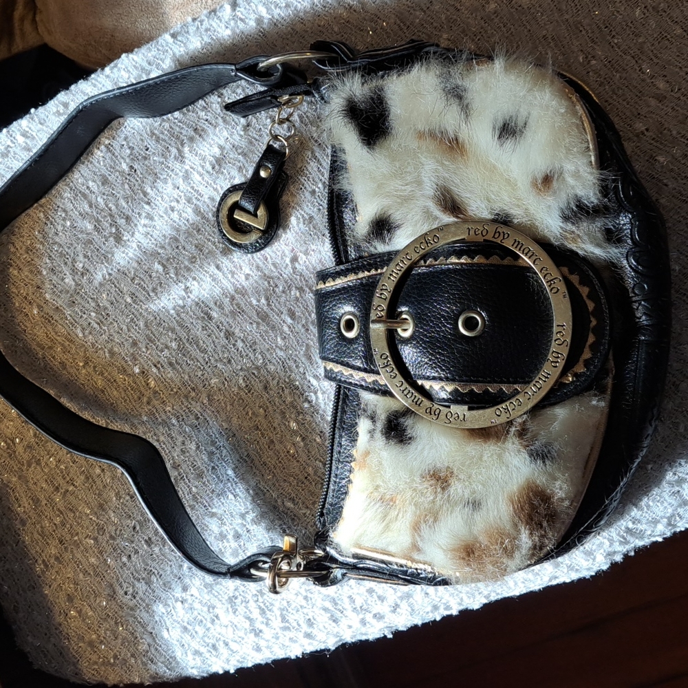 NWOT Red by Marc Ecko Snow Leopard look fur sachel